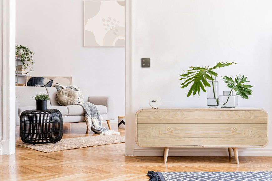 Vollkommen kontaktlose Bedienung: Schneider Electric präsentiert KNX Tastsensor Pro T